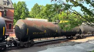Csx I136 ( Double stack) M372 ( Mix freight) Racing