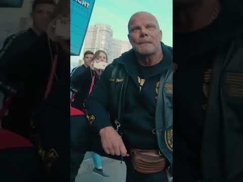 🔥ПОЛИЦИЯ БОИТСЯ БАНДИТА ИЗ 90-х И БЕЗДЕЙСТВУЕТ #shorts #полиция #конфликт #менты