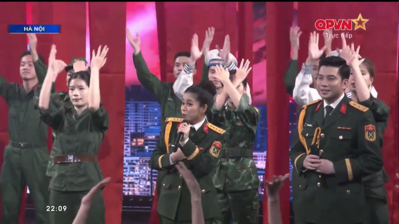 MASHUP VIẾT TIẾP CÂU CHUYỆN HÒA BÌNH - TIẾN BƯỚC DƯỚI QUÂN KỲ - KHÁT VỌNG LÀ NGƯỜI VIỆT