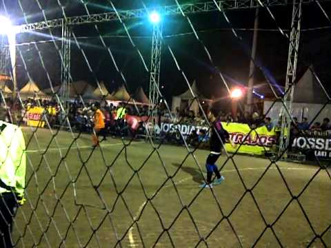 Tim Futsal Pos Indonesia MPC Bandung pada FINAL JOSSDIATOR 2013 Region Bandung