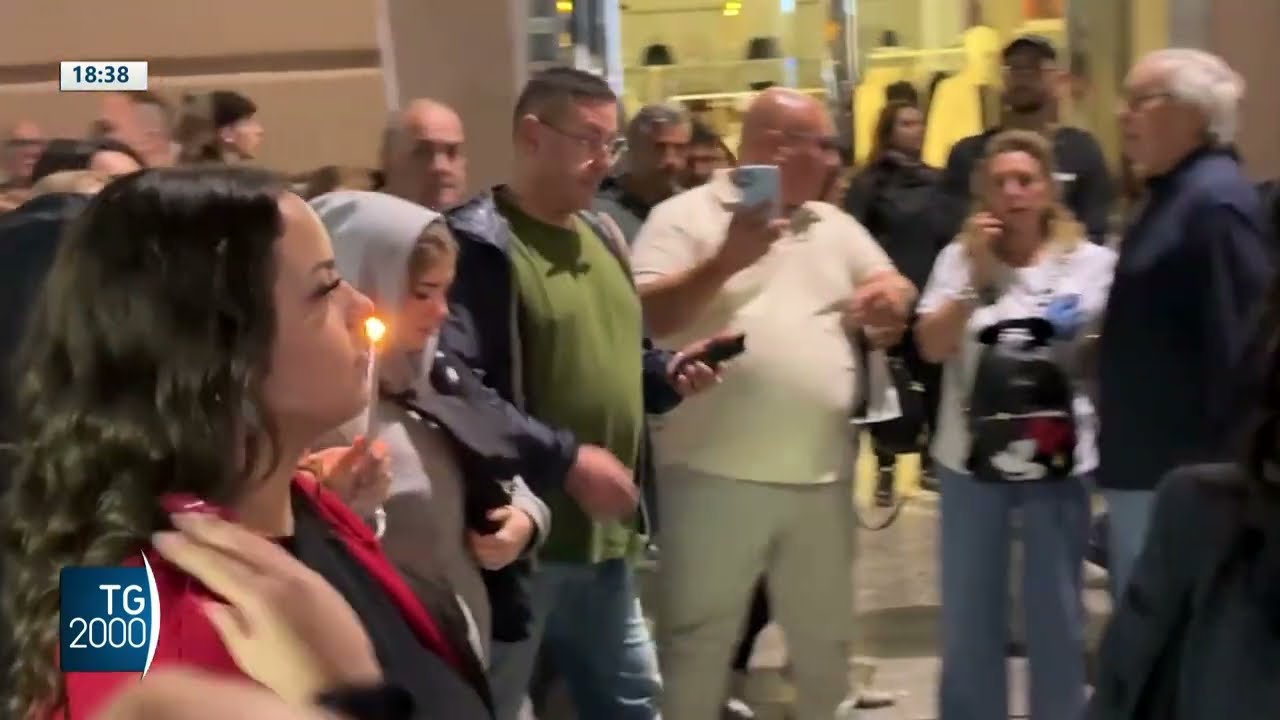 Palermo violenta, fiaccolata per il giovane ucciso fuori dal locale di famiglia