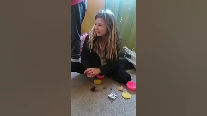 Kendra Reese playing with lol dolls