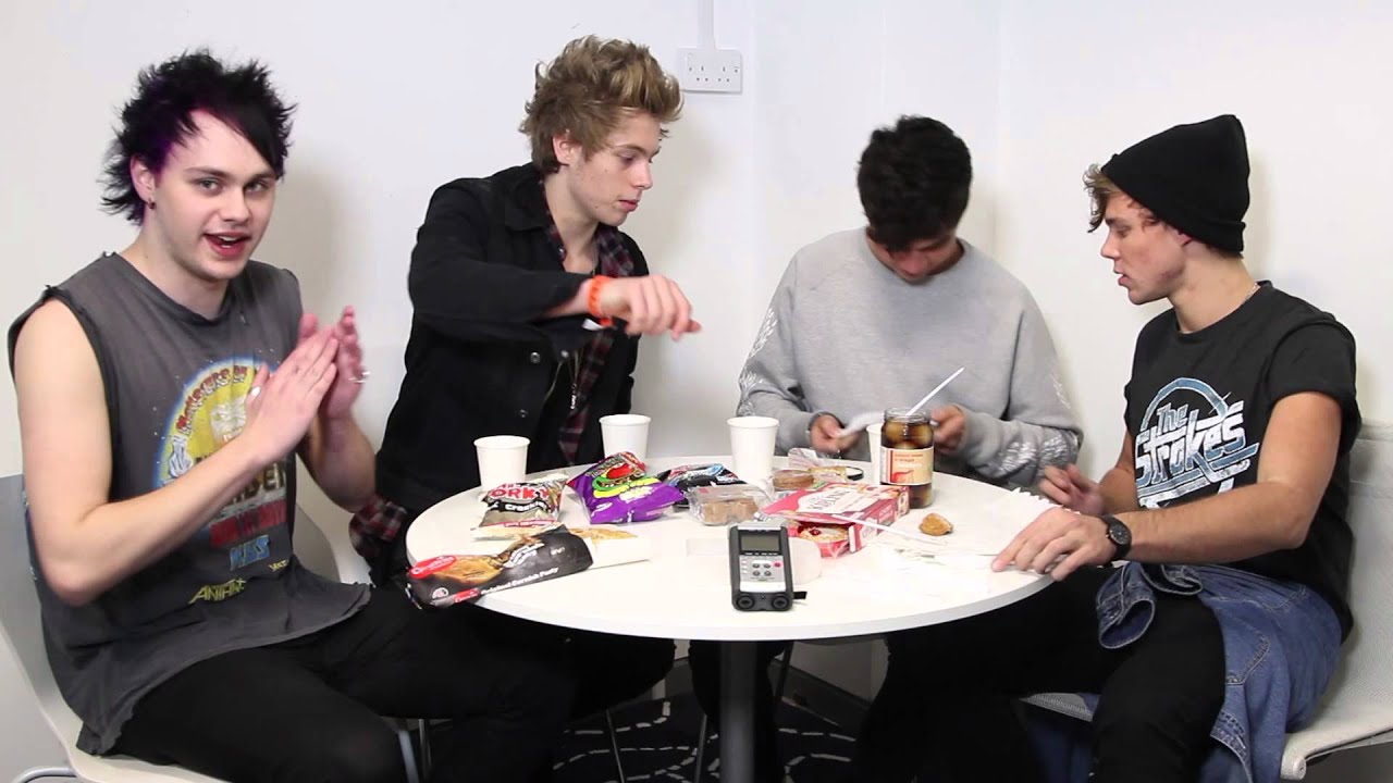 5 Seconds of Summer tuck into some Fish Sticks...did not go down well