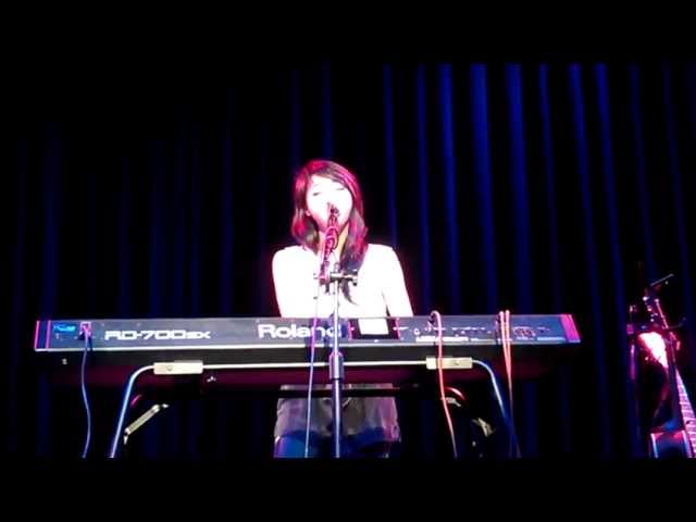 YouTube에서 Eventually by Clara C (Live in Manila) 보기 YouTube에서 Eventually by Clara C (Live in Manila) 보기