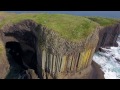 スタッファ島の柱状節理とフィンガルの洞窟 Columnar joints at Staffa Is. and Fingal's Cave, Scotland