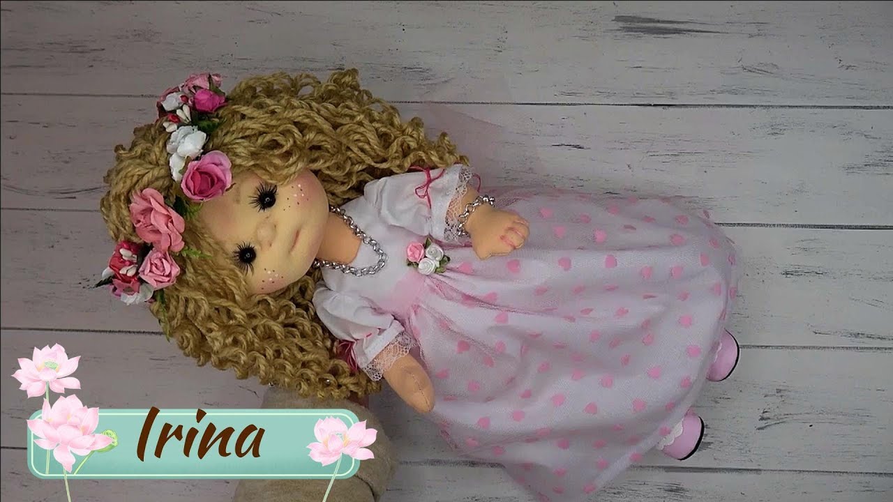 Enagua con Tul y Bordado Inglés para Muñeca de Comunión Irina Estilo Soft #soft #muñecosdetela