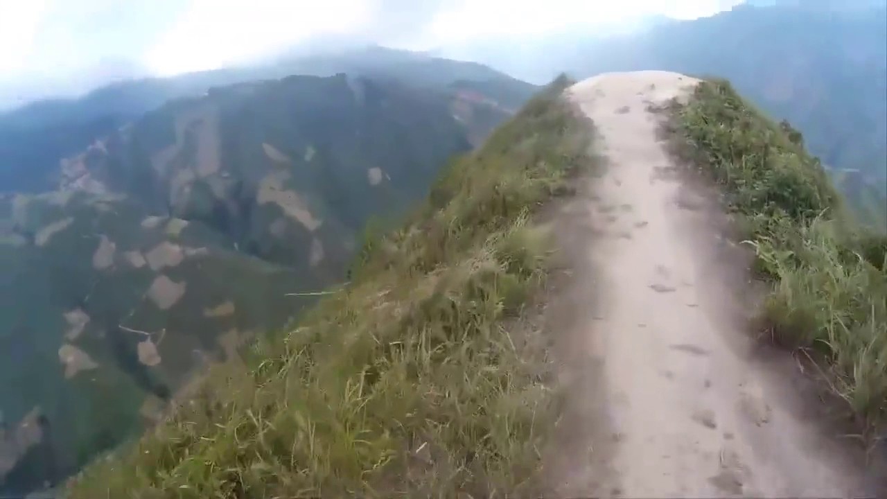 Tà Xùa - Cung đường trên chín tầng mây