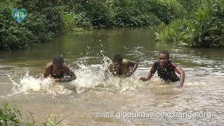 Baka Traditional Music - Another Liquindi (water drumming)