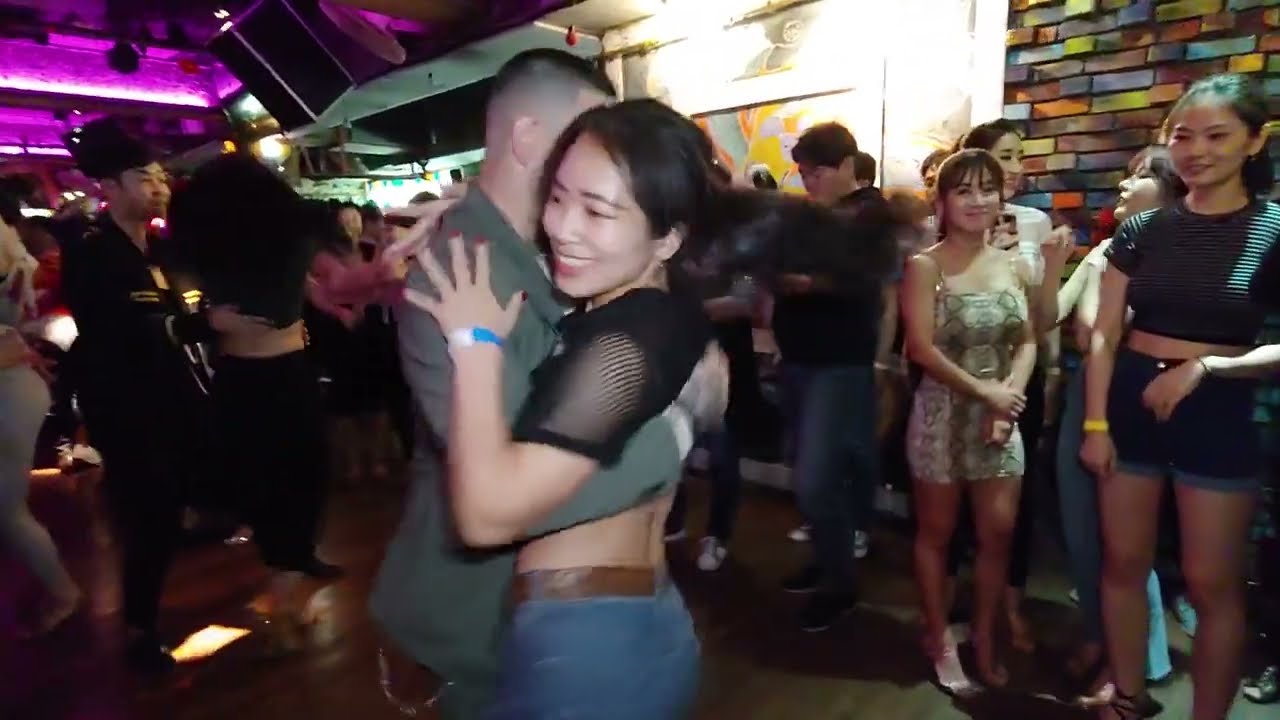 Daniel y Salselas @ bachata dance Korea Salsa Bachata Congress 2019