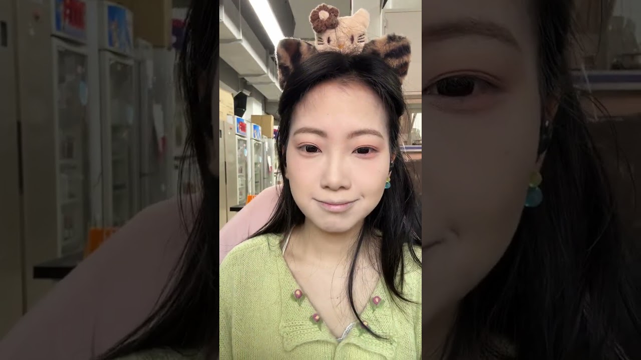 Here comes the bright red lip makeup tutorial. The original camera no beauty filters super