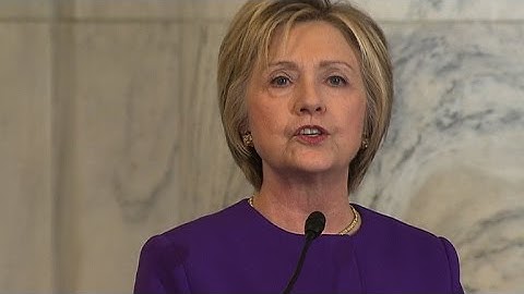 Hillary Clinton issues stark warning over fake news 