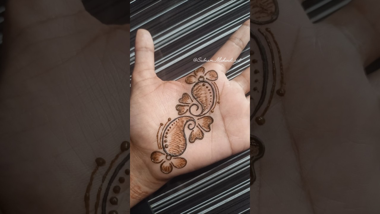 Simple mehendi designs 😍