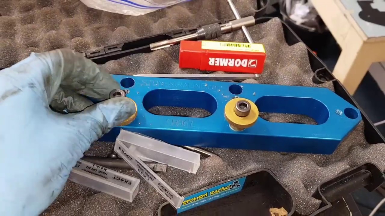 Porsche 911 Boxster 996/986 exhaust bolt removal with Stomski Racing