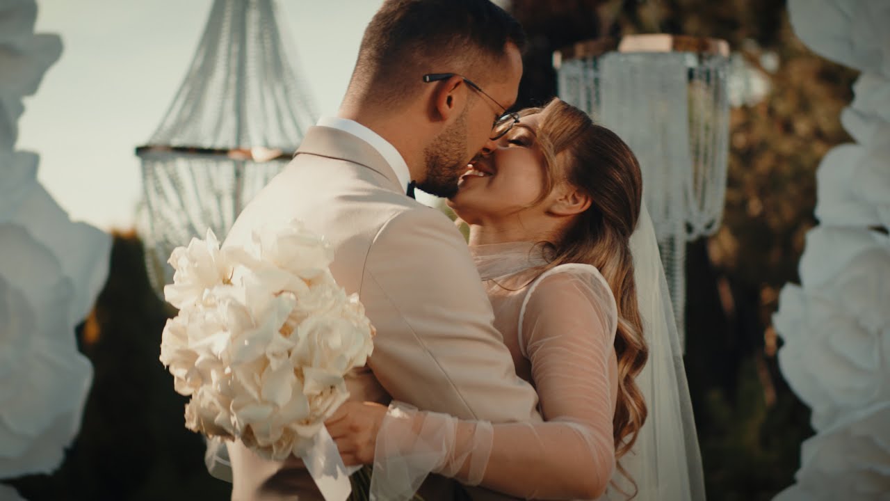 Wedding film trailer - Rux & Darius