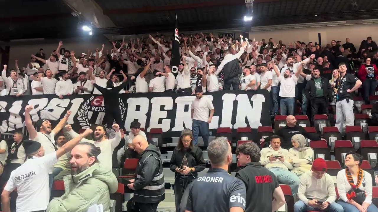 Carsi Berlin (Chemnitz - Besiktas Gain) 