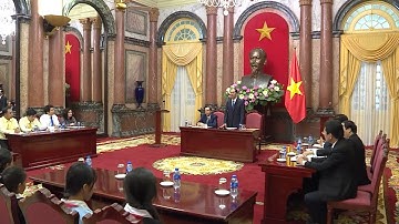 Chủ tịch nước Trần Đại Quang gặp mặt trẻ em có hoàn cảnh đặc biệt tiêu biểu toàn quốc