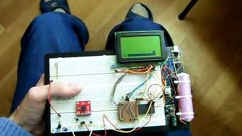 snake game with pic18f4550, glcd and accelerometer