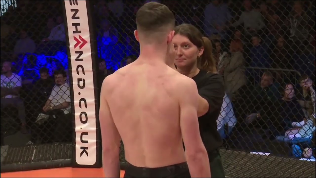 Jamie Stinton vs Alex Hartley 