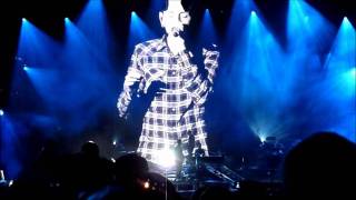 Linkin Park  Breaking The Habit   Arras Main Square Festival 2011