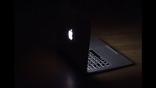 Why Macbooks don't have Glowing Apple Logo? - EXPLAINED ll Tech BURNed ll
