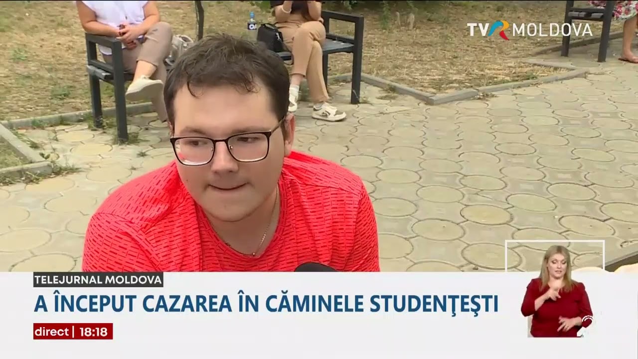 Tinerii studenți la UTM stau ore în șir la rând pentru a prinde un loc în cămin