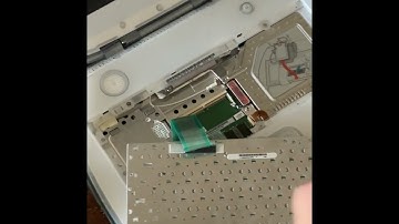 Upgrading My iBook G3 Special Edition Clamshell – 512MB RAM Upgrade!