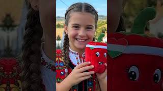 50 Countries, 1 Global Language: SMILES! 🌍🥦 #Shorts