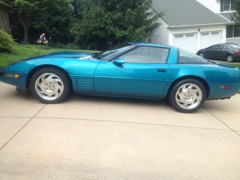 วีดีโอ: ไส้กรองน้ำมันเชื้อเพลิงของ 1986 Corvette อยู่ที่ไหน?