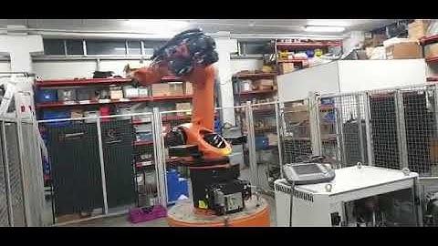 KUKA KR30/3 with KRC2Ed05 controller at UsedRobotsTrade
