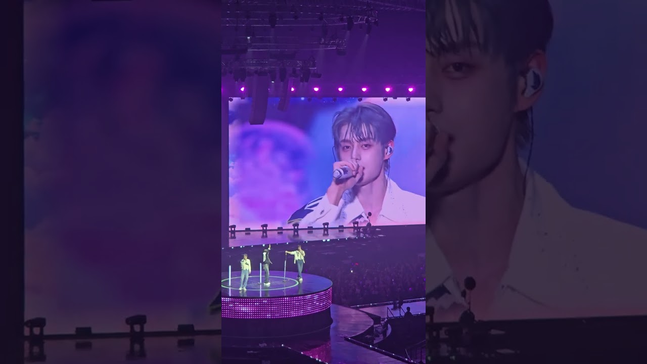 250420 ZEROBASEONE (제로베이스원) - Out of Love @ 2025 ZEROBASEONE FAN-CON BLUE MANSION