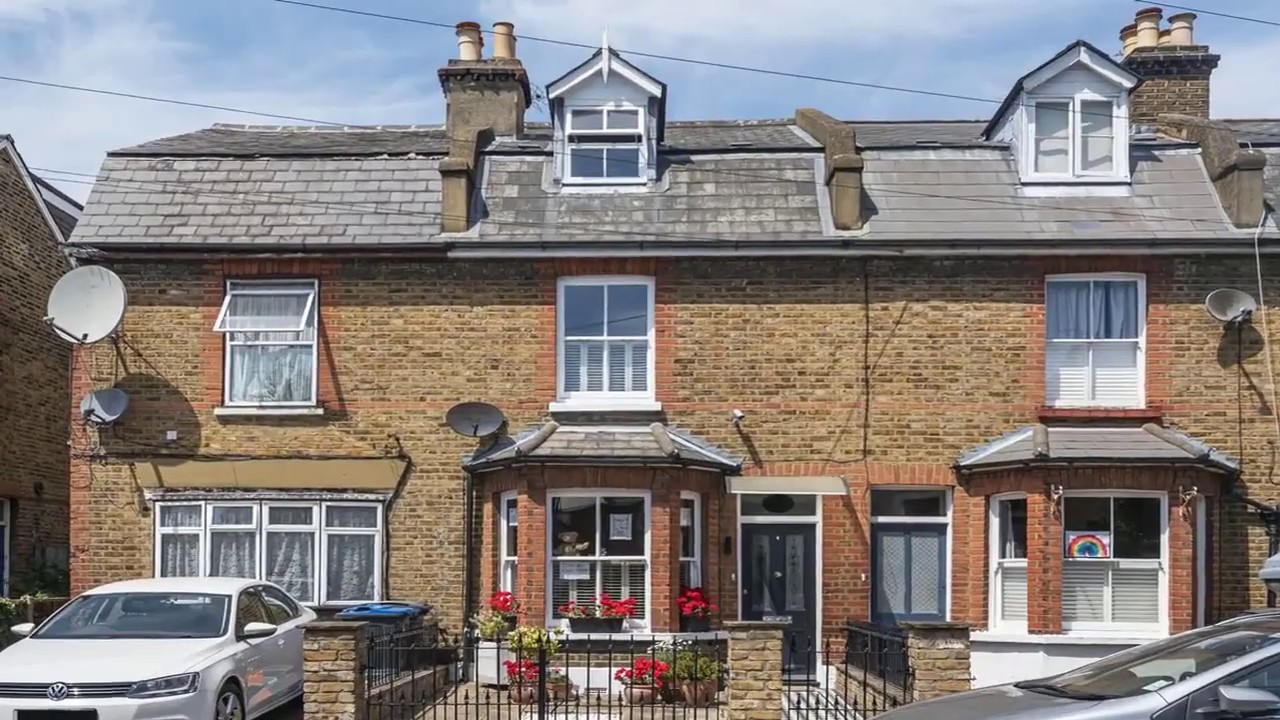 Gibbon Road, Kingston Upon Thames, KT2 YouTube