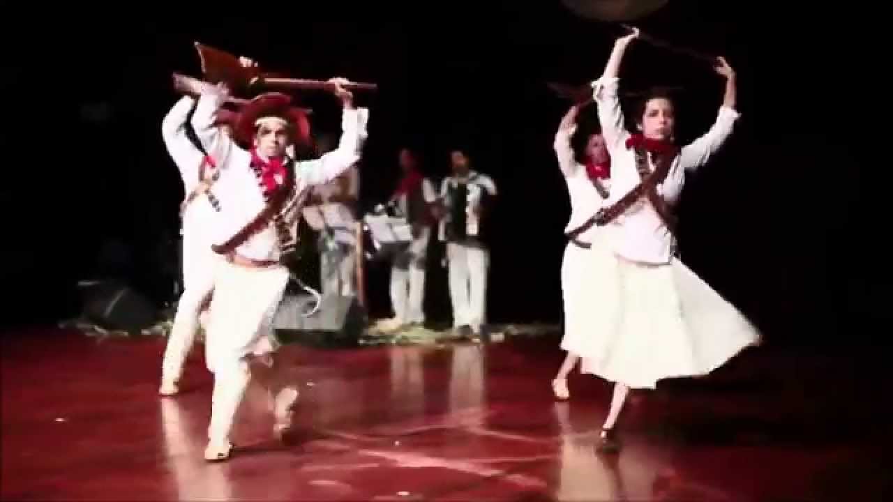 Olha a Pisada | Fervo Produções (Luiz Gonzaga e as Danças Brasileiras) Xaxado