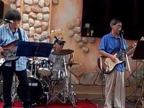 ワンダースリー、今夜は踊ろう（１３．９．２８wunder3かなでるパーク　３）