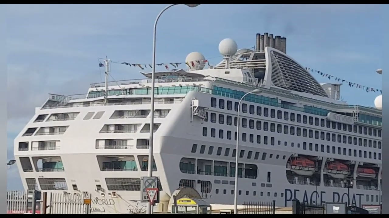 PACIFIC WORLD CRUISE SHIP LIVERPOOL WATERFRONT
