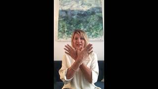 Self-Soothing Technique For Anxiety & Difficult Emotions Psychologist Teaches Emdr Erfly Hug