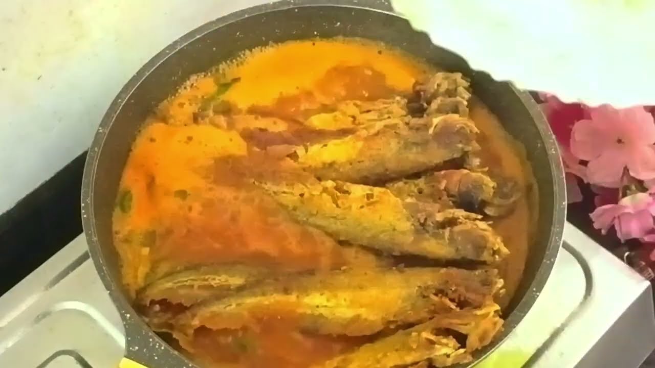 Pabda Mach Recipe - Very tasty Pabda fish curry 