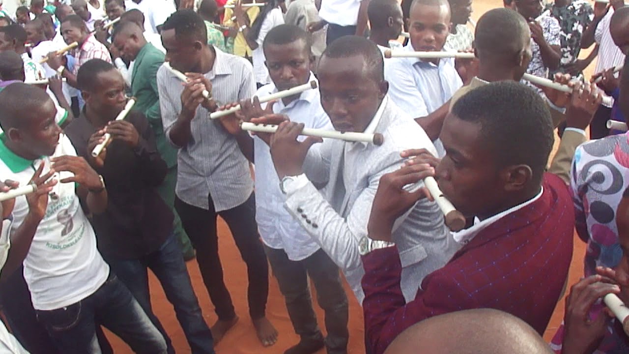 Flauki Luanda- Kuzulu Diampa