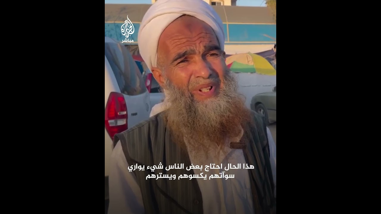 مبادرة فردية من شيخ فلسطيني لتلبية احتياجات النازحين من الملابس