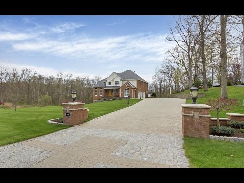 28 Winding Oaks Way, Hopewell Junction, NY home video tour