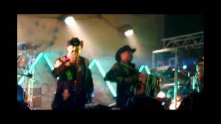 Video thumbnail of "Pepe Tovar y los Chacales Corazon Magico"