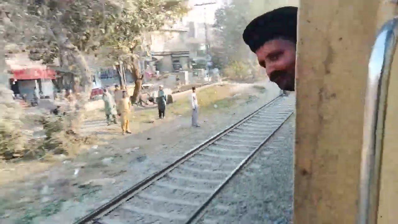 9up allama lqbal travel  kot Lakhpat se Lahore jn