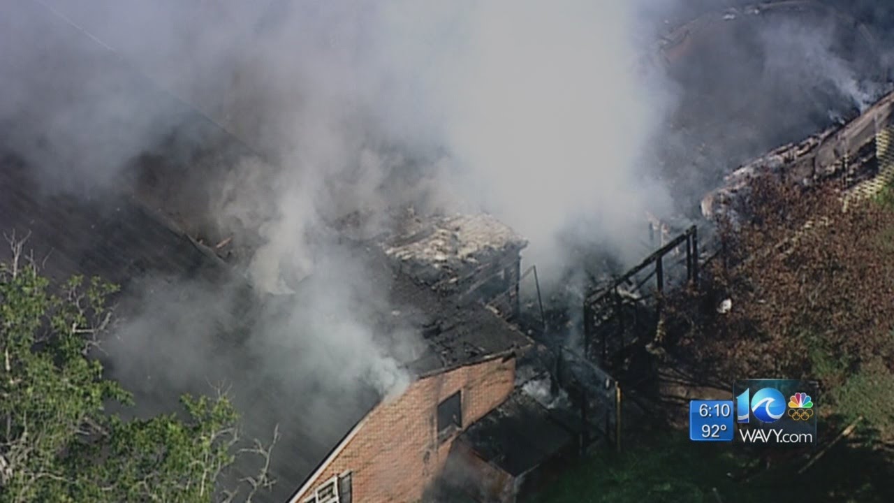 Four displaced after house fire in Virginia Beach - YouTube