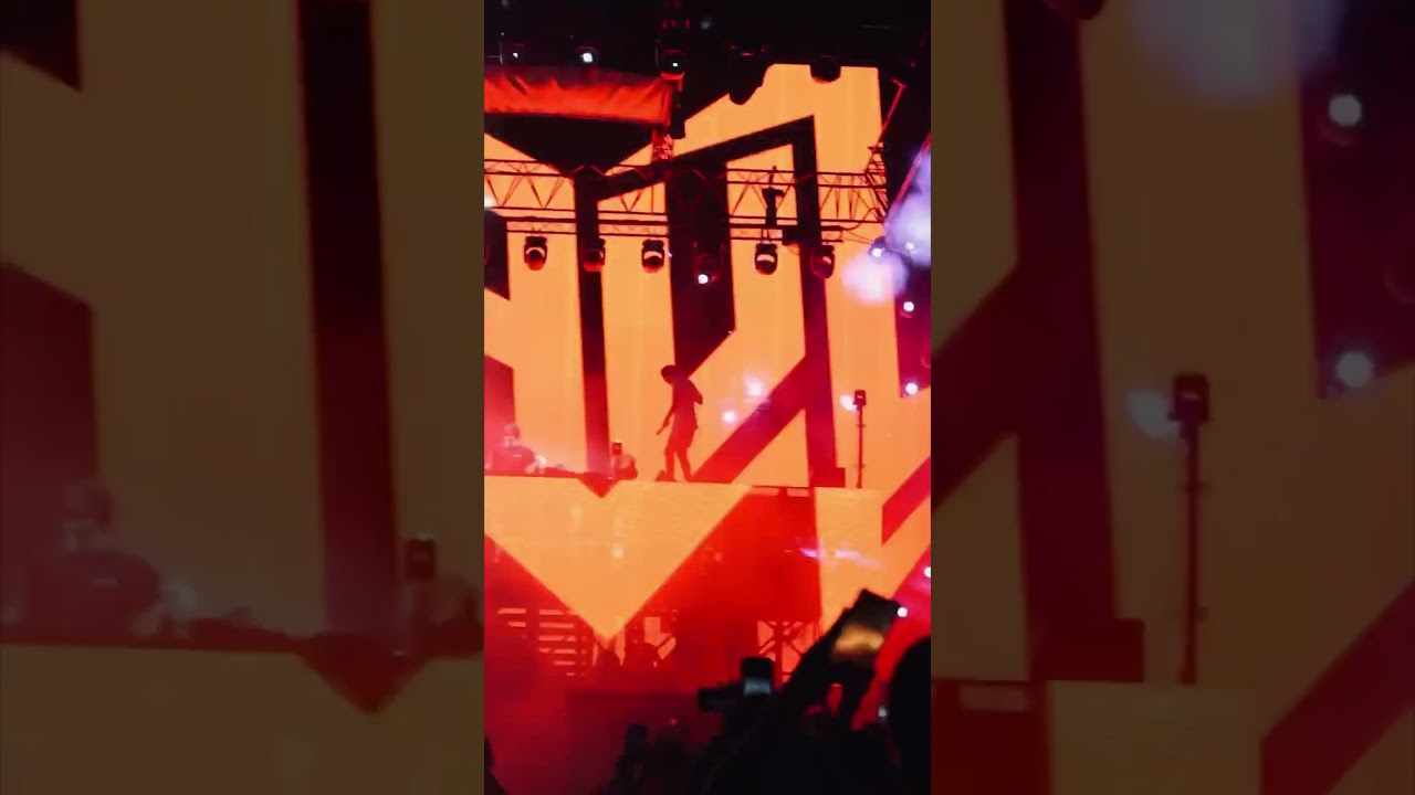 Powerful CO2 Cannon Effects at Concerts | CryoFX CO2 Jet Showcase