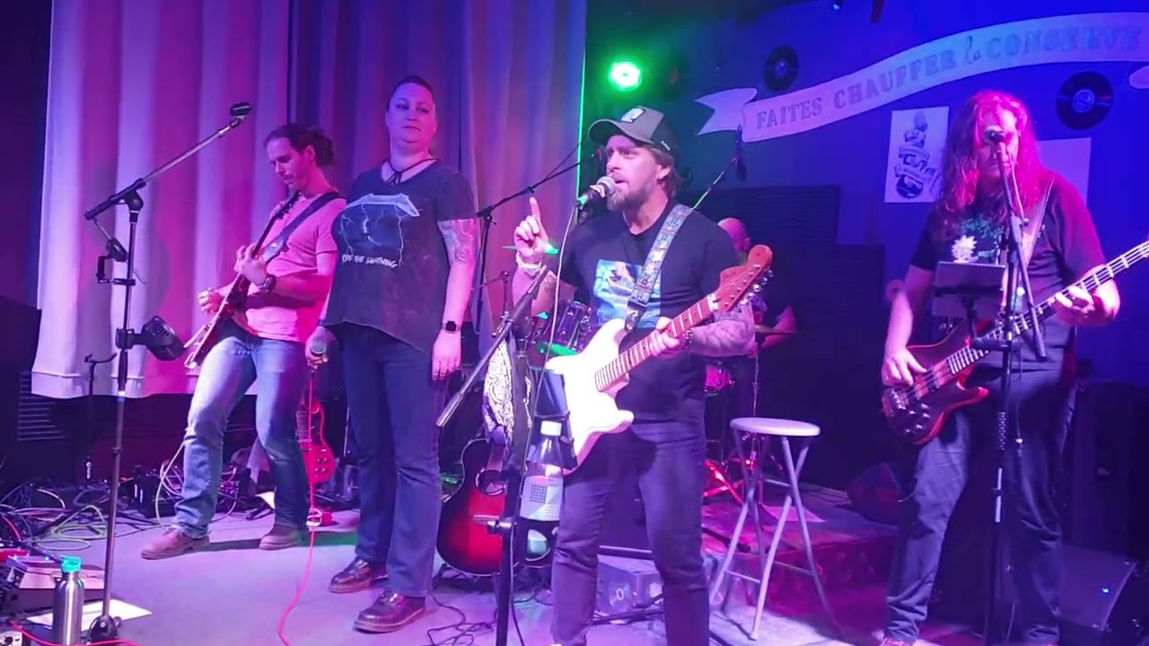 Pink Ass live à la conserve à musique par Pix'ELLE