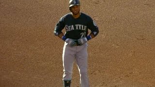 8/4/15: Cruz homers in fifth straight, Mariners coast
