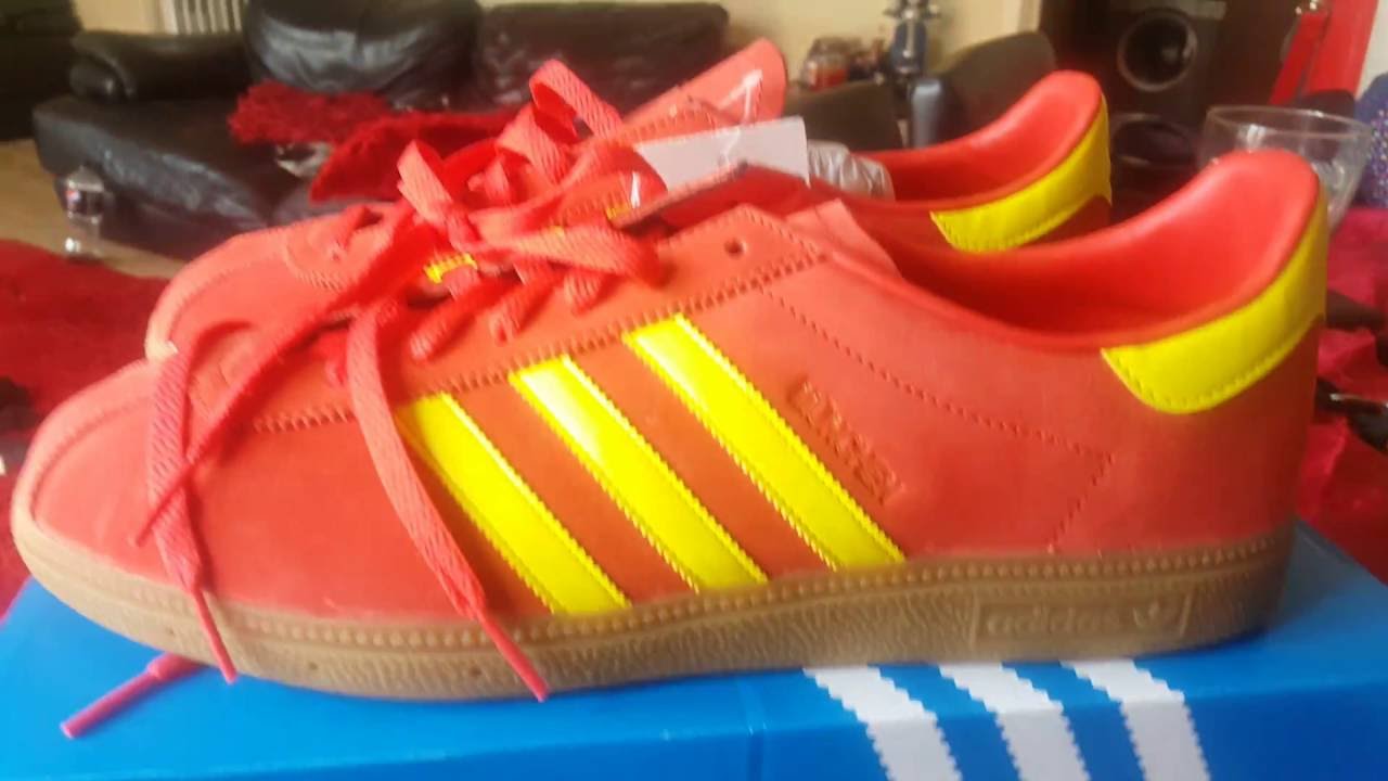 Adidas Munchen Size? Exclusive Red \u0026 Yellow Ronald Mcdonalds - YouTube