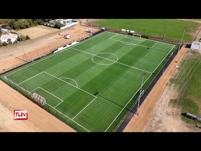 Luçon : le nouveau terrain de football synthétique est prêt pour la rentrée !