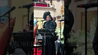 LAURYN HILL SINGS AT ROBERTA FLACK'S FUNERAL 🎶 The First Time Ever I Saw Your Face