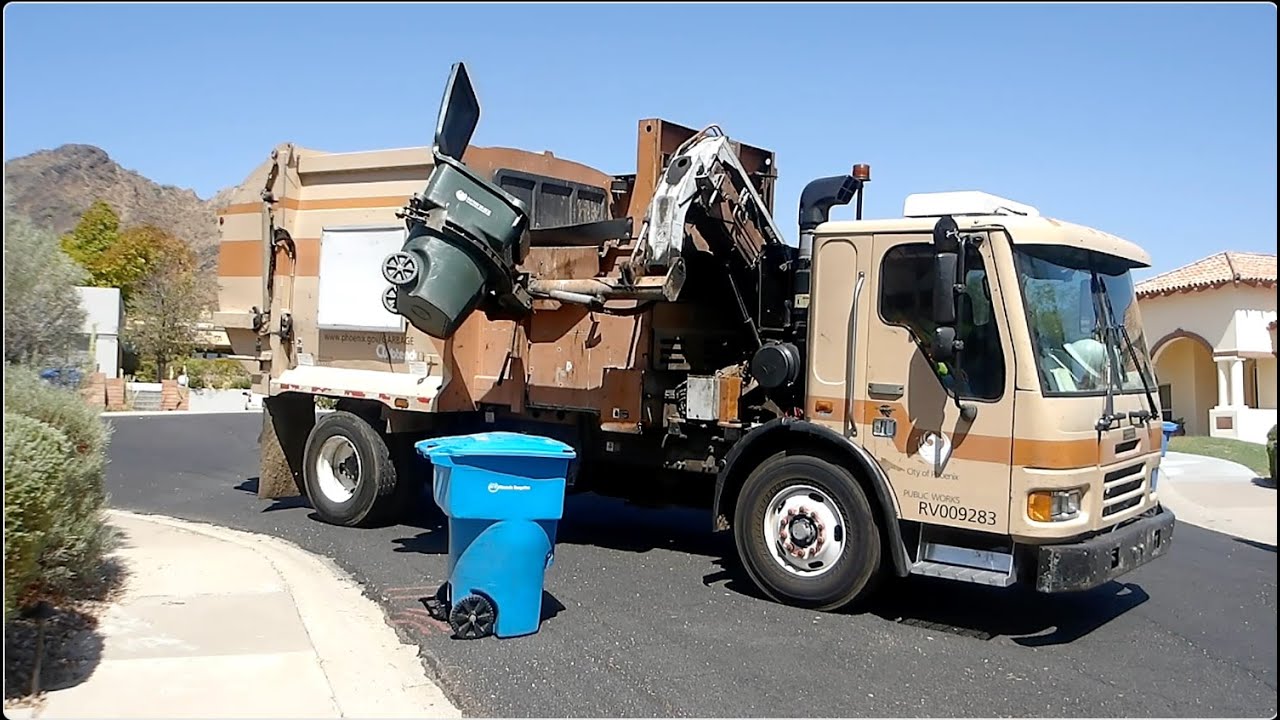 City Of Phoenix Garbage Trucks Working Out Of Union Hills Okemah city-of-phoenix-garbage-trucks-working-out-of-union-hills-okemah