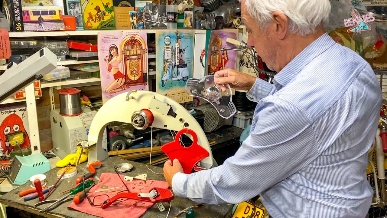 De Wurlitzer 1700 van Tara en Brian Restaureren! | Bennies Fifties